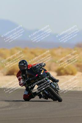 media/Oct-08-2022-SoCal Trackdays (Sat) [[1fc3beec89]]/Turn 16 (125pm)/